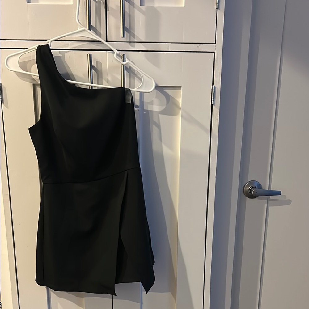 Elegant Black One-Shoulder Dress